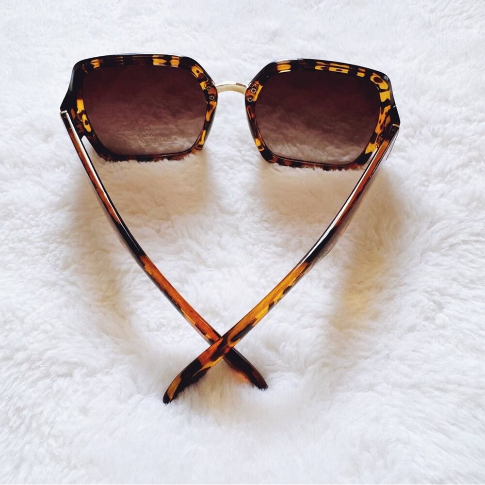 Layla Tortoise Brown Sleek Square Sunglasses - Picture 11 of 12